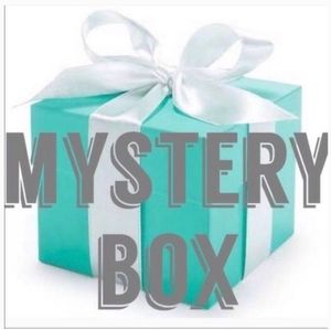 🍒$20.00 Item🍒Toddler boys mystery box
